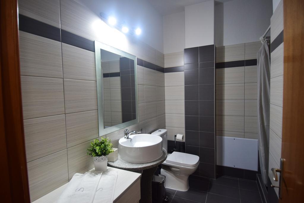Bourlis Apartments 艾斯普罗瓦塔 外观 照片