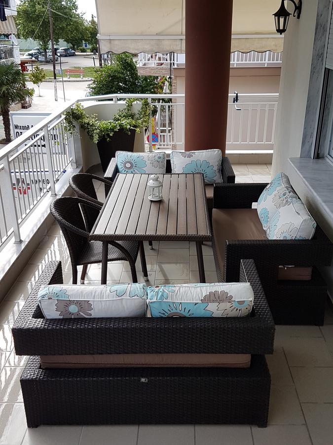 Bourlis Apartments 艾斯普罗瓦塔 外观 照片