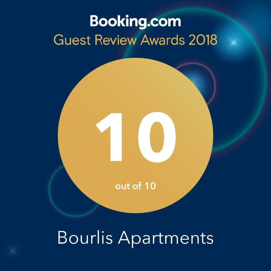 Bourlis Apartments 艾斯普罗瓦塔 外观 照片